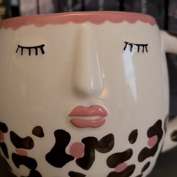 Lang Design Ceramic Mug - Picture 5 of 5